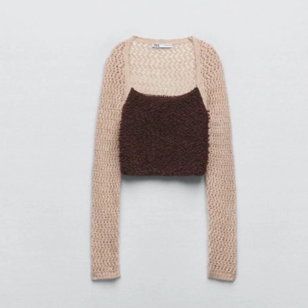 ZARA SHORT KNIT CROP TOP
